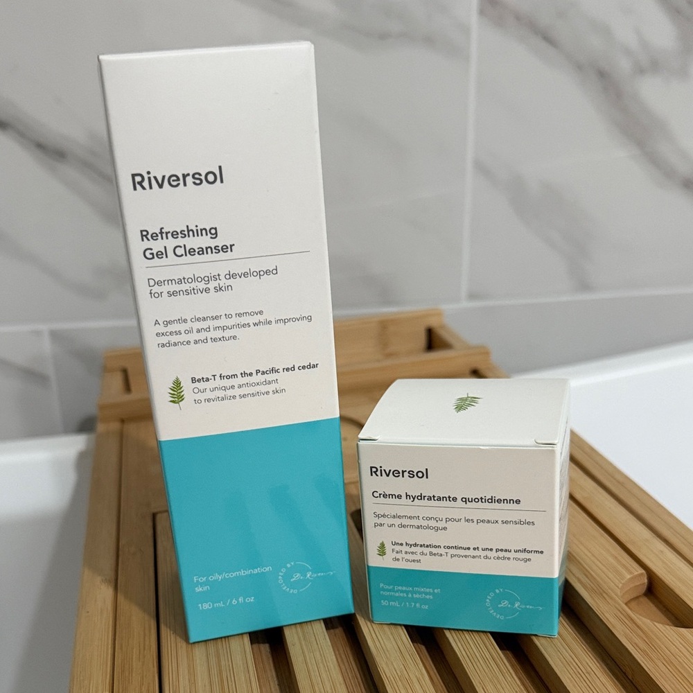 Open to Trade! 

Reversal Refreshing Gel Cleanser and Moisturizing cream
